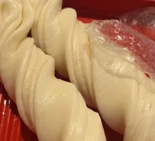 Steamed rice roll