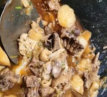 Stewed Chicken in Iron Pot