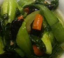 Wood Ear and Baby Bok Choy Stir-Fry