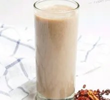 Freshly Ground Five-Grain Soy Milk