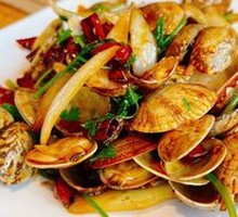 Spicy Stir-Fried Clams