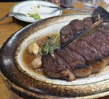 Dry-Aged T-Bone Steak