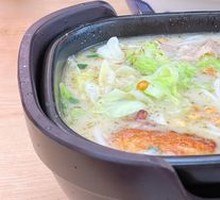 Crossing-the-bridge Rice Noodles