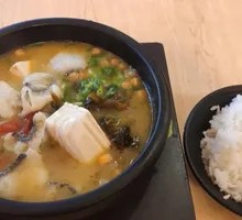 Old Jar Sichuan-Style Fish with Pickled Vegetables