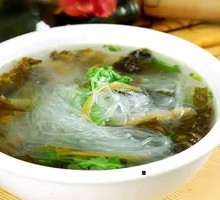 Sour Cabbage and Vermicelli Soup