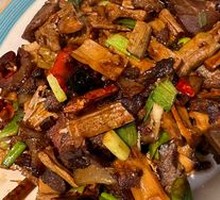 Smoked Bamboo Shoots with Preserved Pork