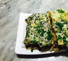 Mung Bean Crepe with Egg and Fried Dough