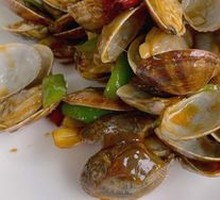 Spicy Stir-Fried Clams