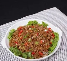 Minced Pork Fried Noodles