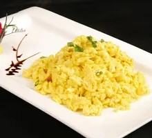 Stir-Fried Egg with Ham and Mushrooms