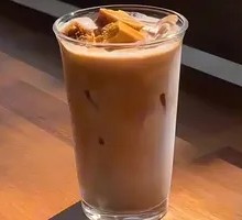 Carmelo Iced Latte