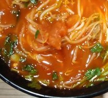 Tomato Beef Shank Rice Noodles