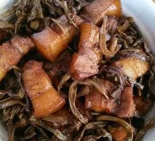 Preserved Vegetable Braised Pork
