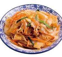 Secret Sauce Stir-Fried Cold Noodles