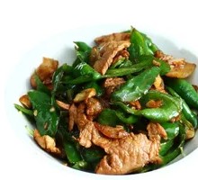 Stir-Fried Pork with Long Green Chili