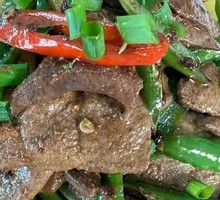 Bell Pepper and Pig Liver Stir-fry