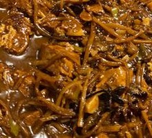 Stewed Crucian Carp in Large Pot