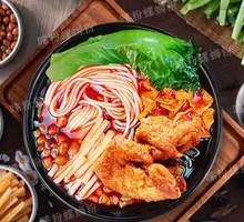 Braised Pork Trotter Luosifen