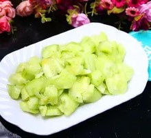 Spicy Cucumber and Peanut Salad