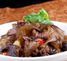 Cilantro and Wood Ear Mushroom Salad