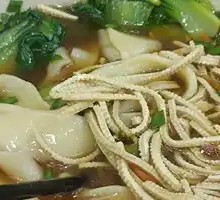 Signature Sour Soup Noodles