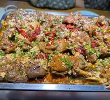 Pork Trotter and Bullfrog Stir-fry