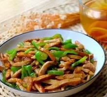 Qizhou Tofu Skin with Shredded Pork