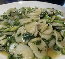 Stir-fried Noodles with Greens