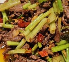 Super Stir-Fried Yellow Beef