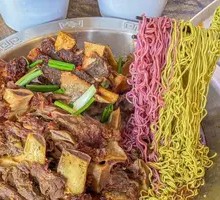Vegetable Instant Noodles Beef Bone Hot Pot