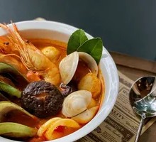 Thai Tom Yum Goong Seafood Soup