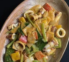 Salted Egg Yolk Stir-fried Squid