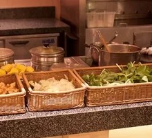 Single-Portion Buffet Dinner