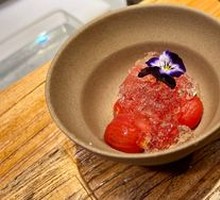 Elderberry Tomato Seed Dish