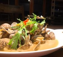 Stir-Fried Clams in Soup