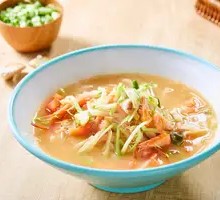 Pork Rib and River Shrimp Noodles