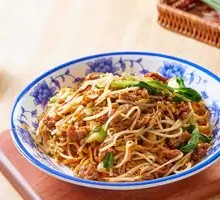 Vegetable and Pork Noodles