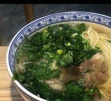 Sour Cabbage Angus Ribeye Noodle Bowl