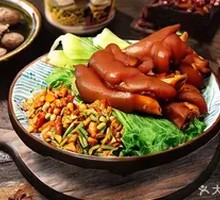 Braised Pig Trotters and Chicken Feet
