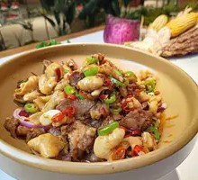 Braised Pork Trotter with Boneless Meat