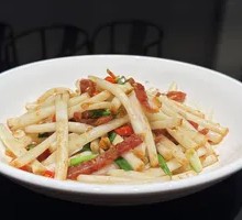 Preserved Meat with Peanut Sprouts