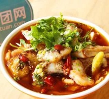 Spicy Sour Cabbage Beef Noodle Soup