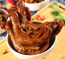 Spicy Duck Feet