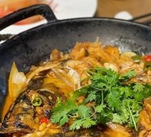 Special Clay Pot Fish Head