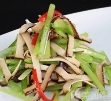 Stir-fried celery with fried tofu