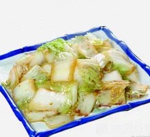 Sour Stir-Fried Napa Cabbage
