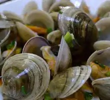 Scallion Oil Clams