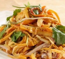 Golden Needle Mushroom and Egg Fried Rice