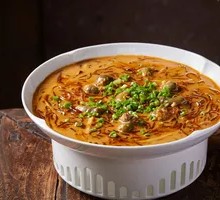 Clam and Taizhou Tofu Noodles Stir-fry