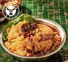 Pork Knuckle Snail Noodles